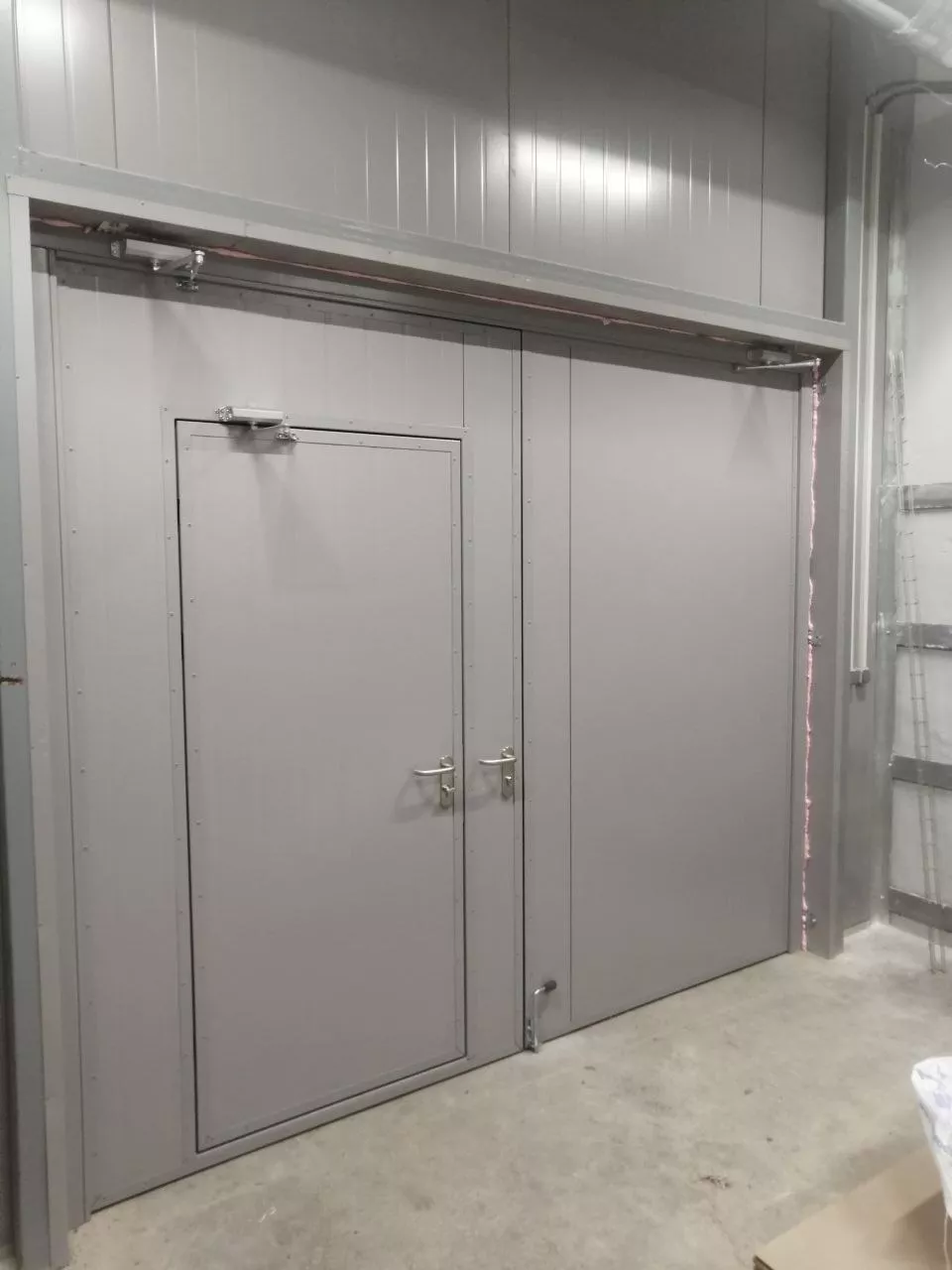Ворота противопожарные с калиткой EI60